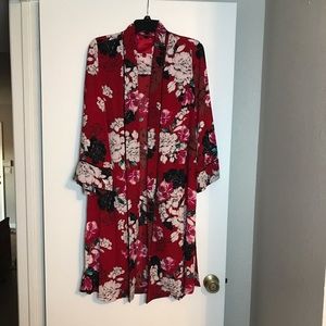 Pretty floral kimono robe